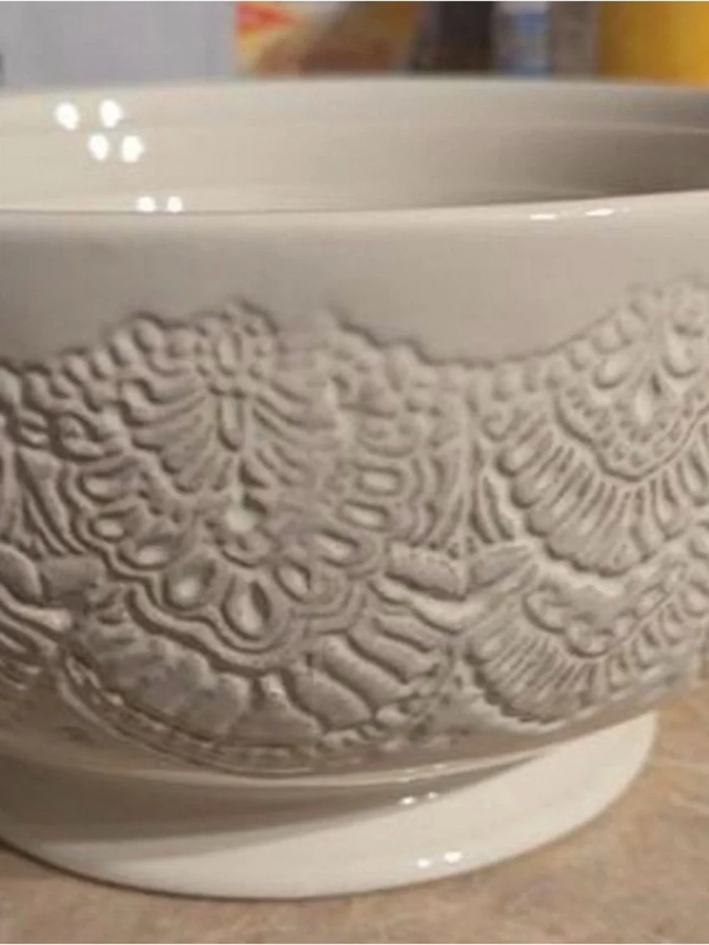 The Pioneer Woman Cream Embossed Mixing Bowls Set